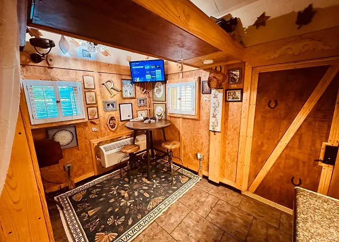 Tiny House, Wifi,Hot Tub,Secluded