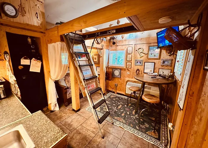 Tiny House, Wifi,Hot Tub,Secluded